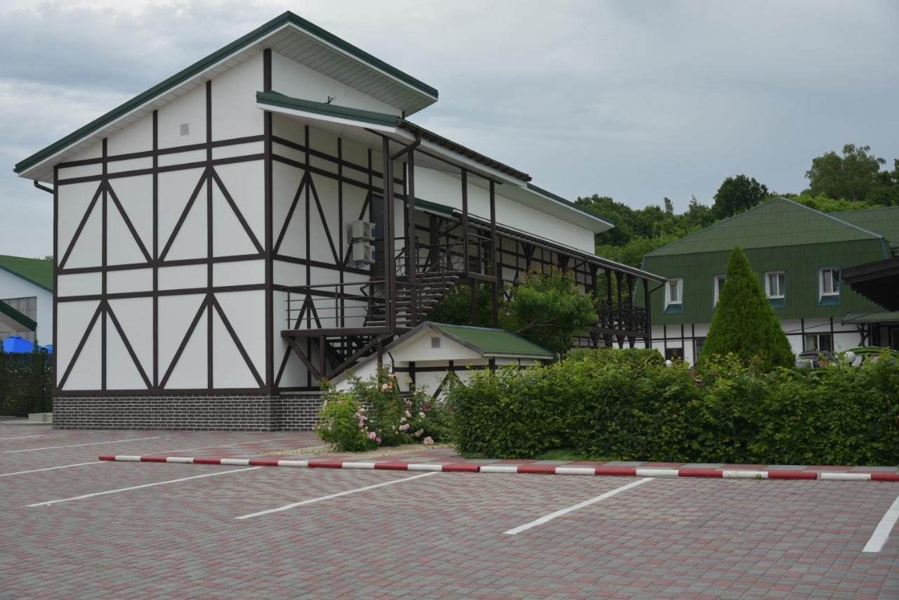 Hotel Lubenska Sloboda Olshanka Buitenkant foto